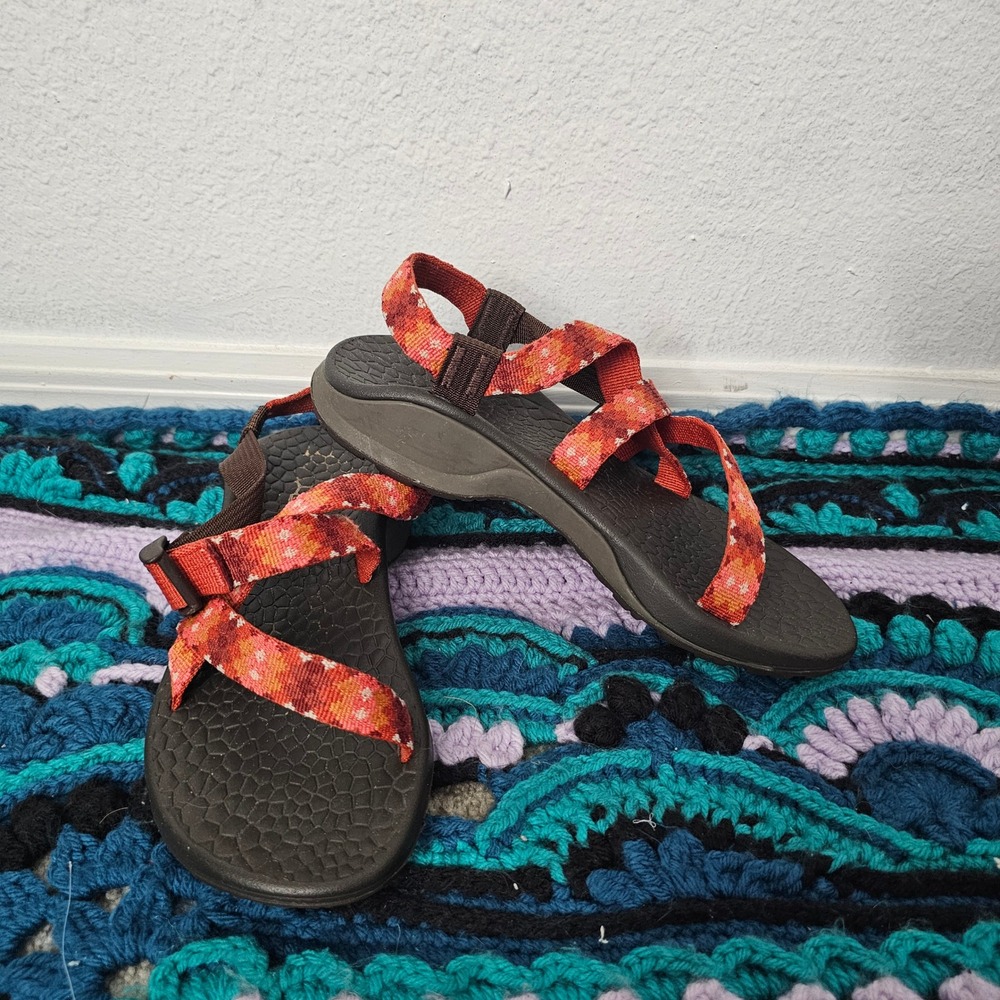 Chaco Z Cloud Womens 7 Sandals Orange Red Geometric Strappy Hiking Water Shoes